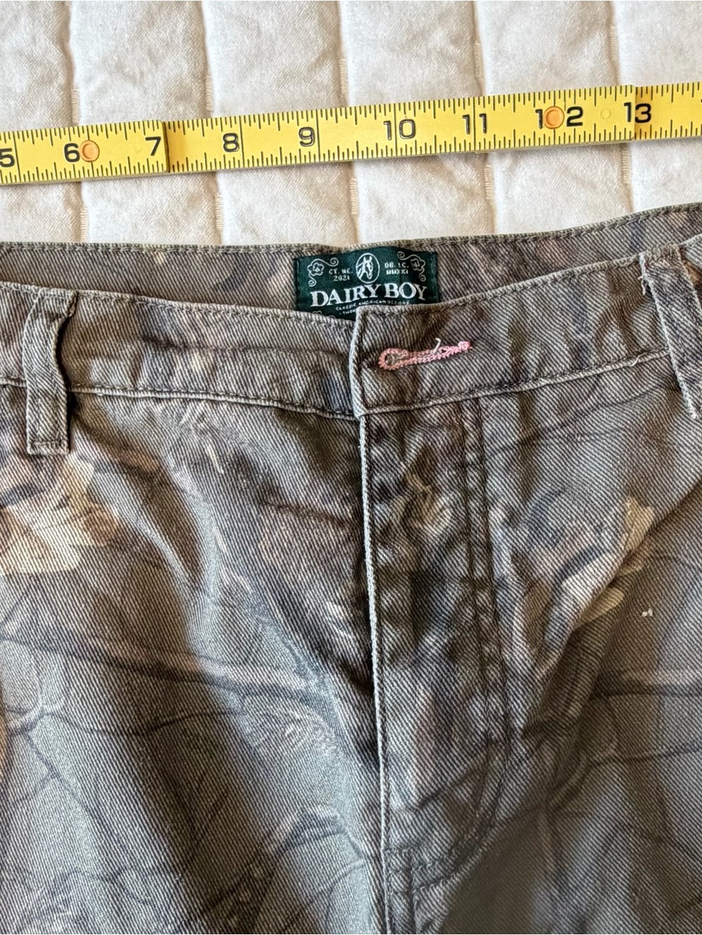 Dairy Boy 32 Camo pants - Picture 2 of 4